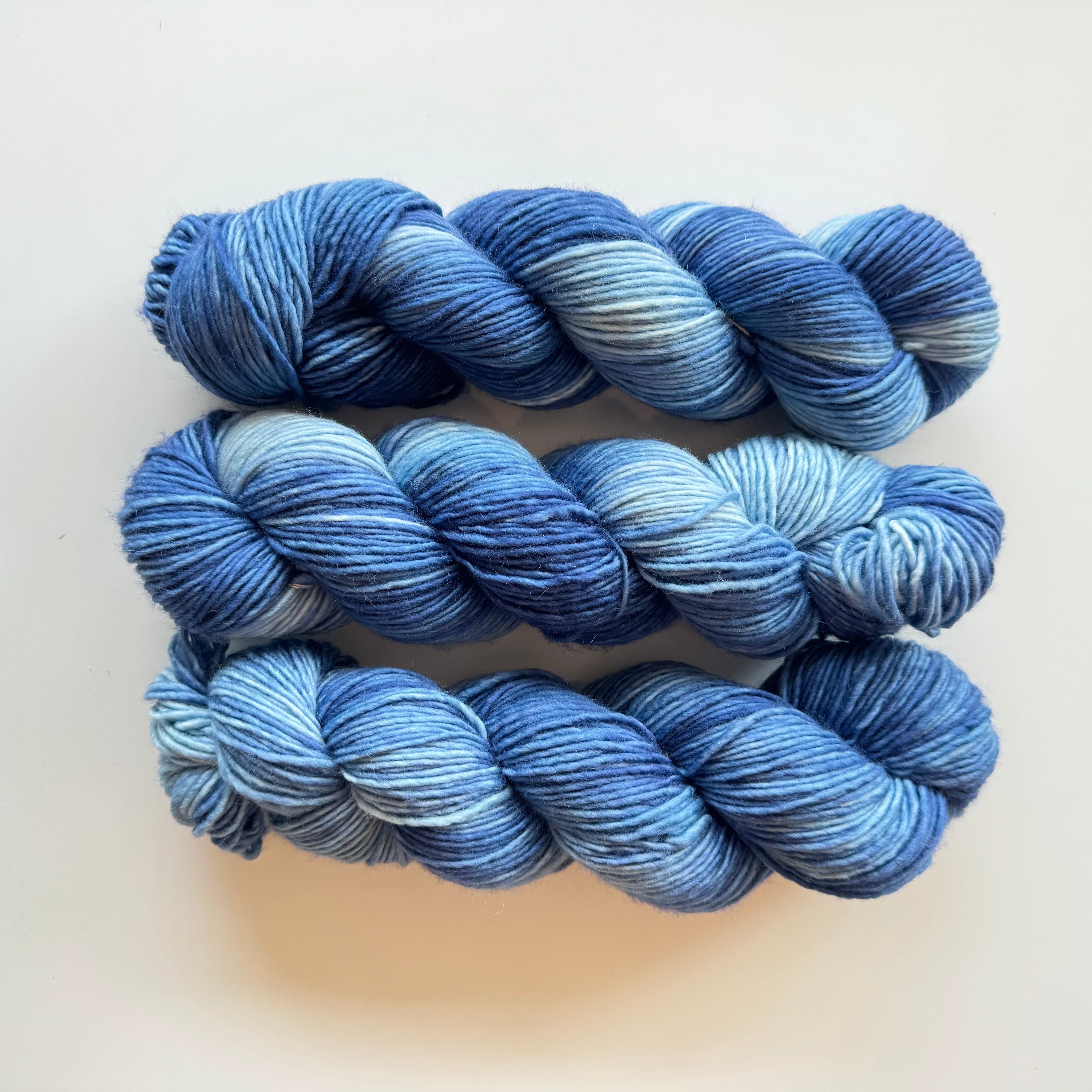 DOVE Worsted - Single Ply Merino wool