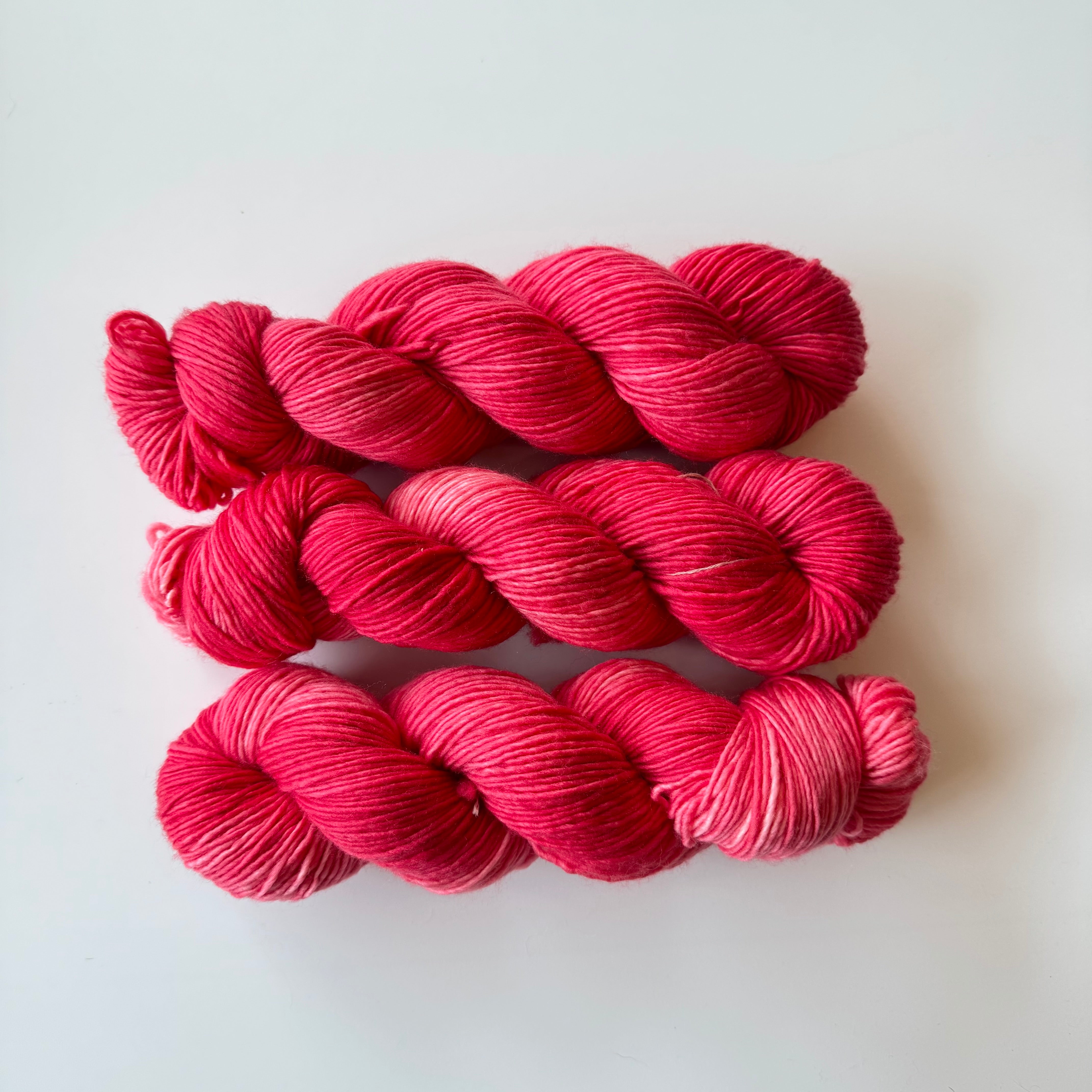 DOVE Worsted - Single Ply Merino wool