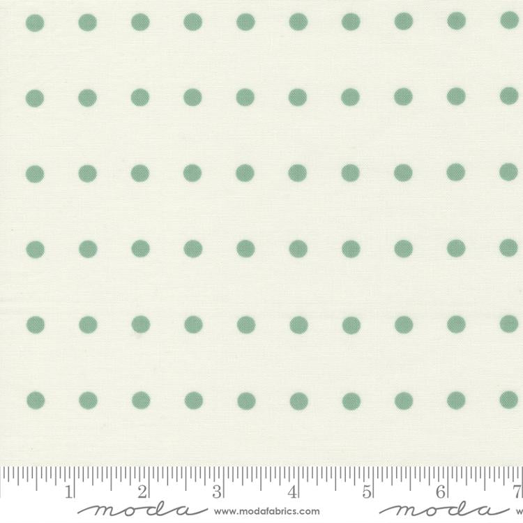 Frisky In A Row Creamy