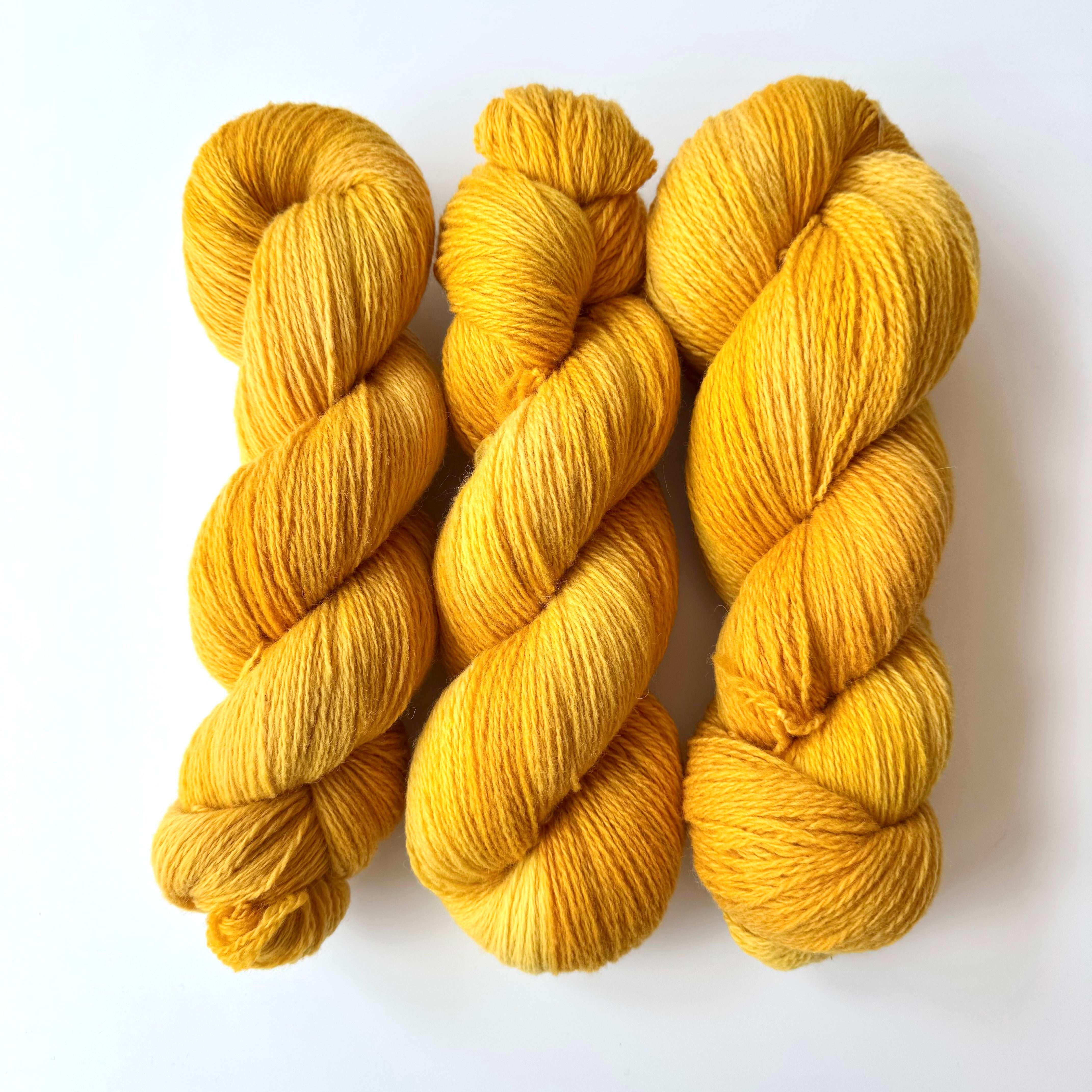 WREN- fingering - woolen spun
